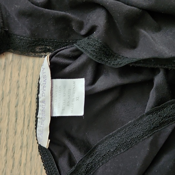 2 piece XL California Dynasty Vintage Camisole with black lace/pink ribbons - Picture 2 of 2